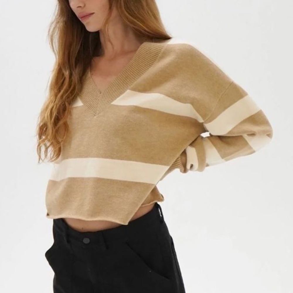 LNA Clothing Morjana V Neck Sweater in Camel Stripe - Picture 3 of 16